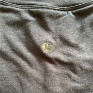 Lululemon Athletica Black Fitted Crop Long Sleeve Tee